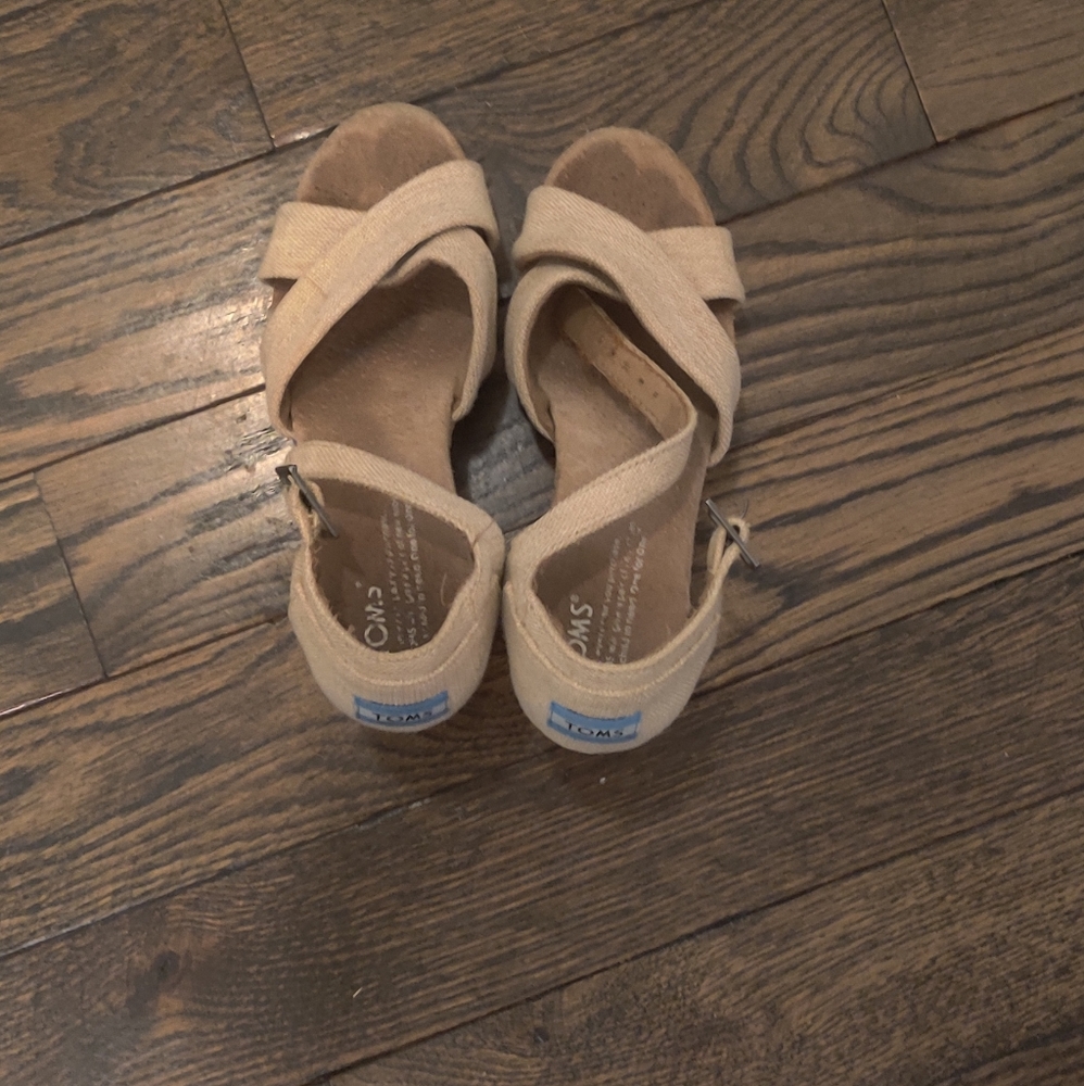Toms Wedges - Picture 2 of 4